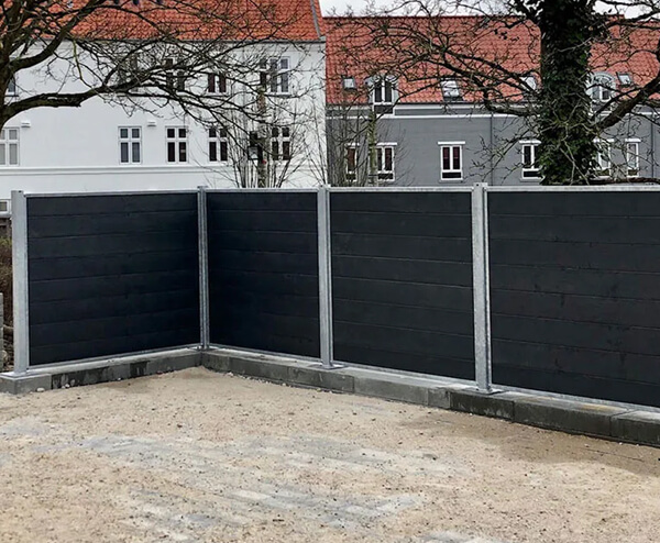 vedligeholdelsesfrit afskærmning med genbrugsplast