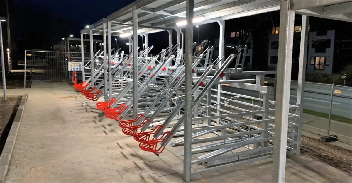 en simpel cykeloverdækning med dobblelt cykeloverdækning til etage cykelparkering