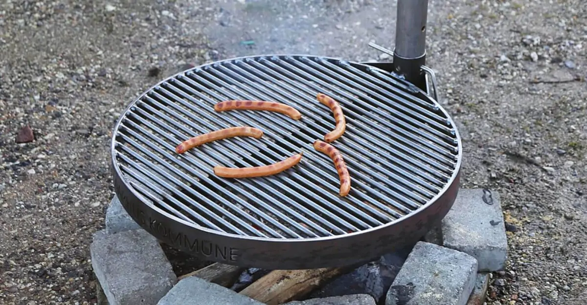 Bålgrill i meget hårdfør design til hygge i park