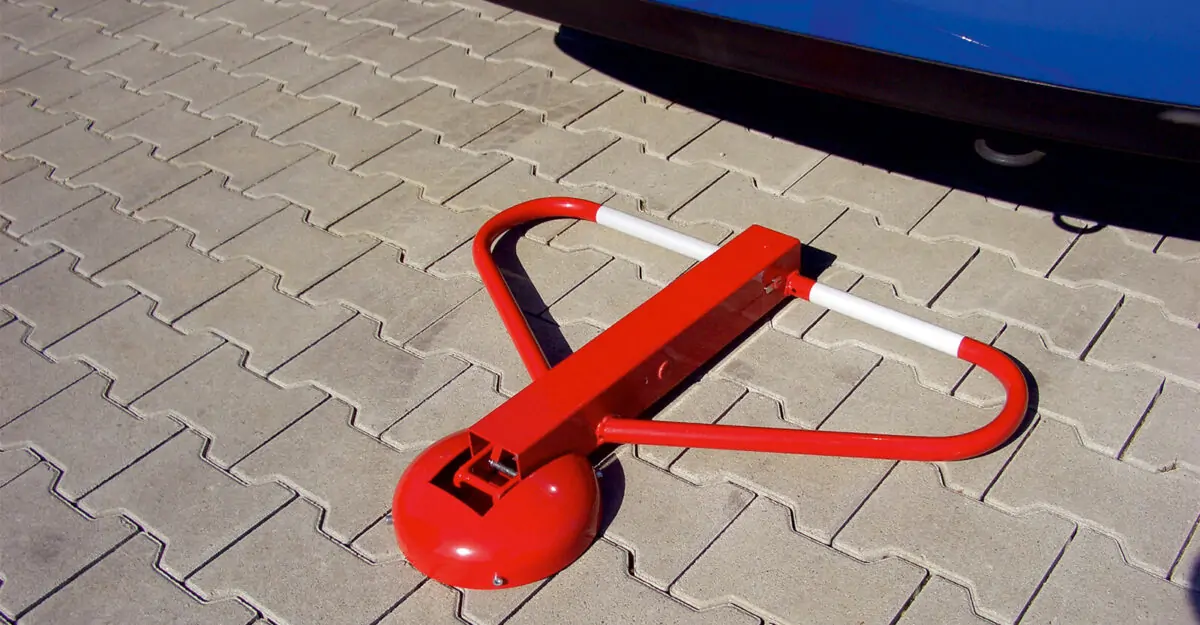 flexible parking barrier i galvaniseret stål og malet udførsel