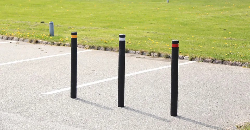 pullerter i fuld genbrugsplast og med reflekser